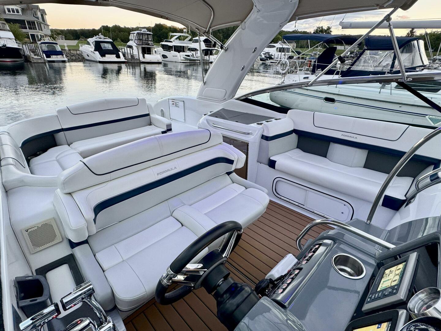 Slide: The Image of Formula 350 Sun Sport 2013 - 5598143