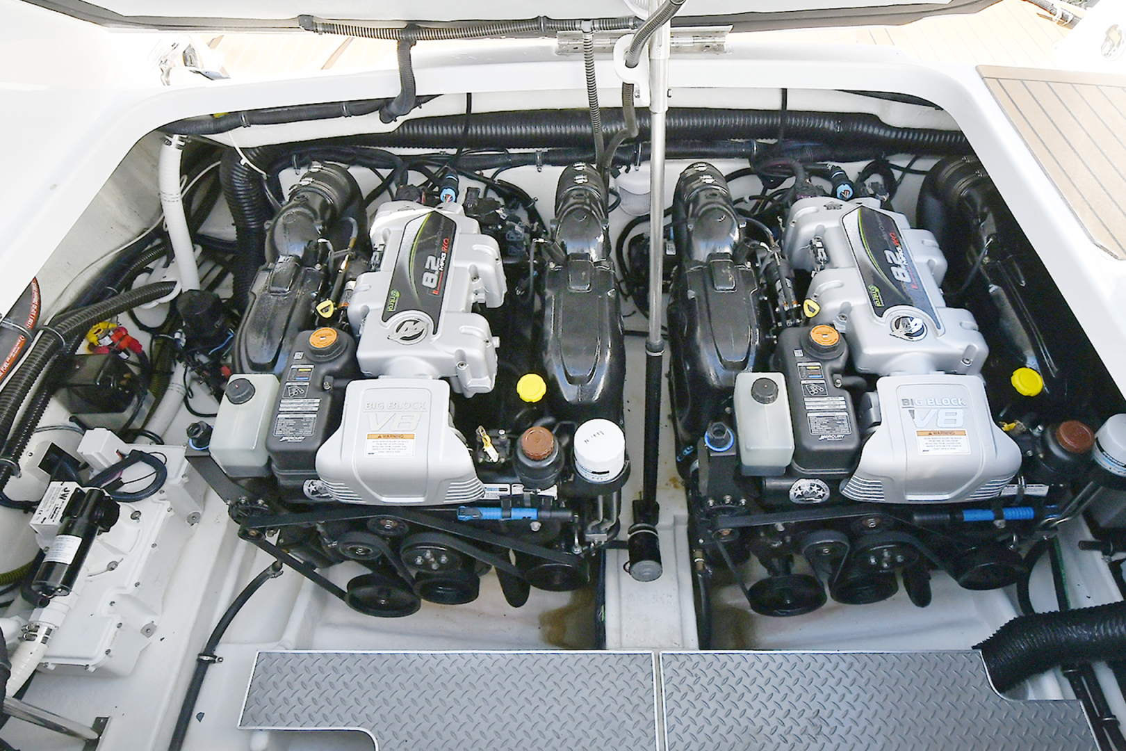Slide: The Image of Formula 35 Crossover 2014 - 1561807