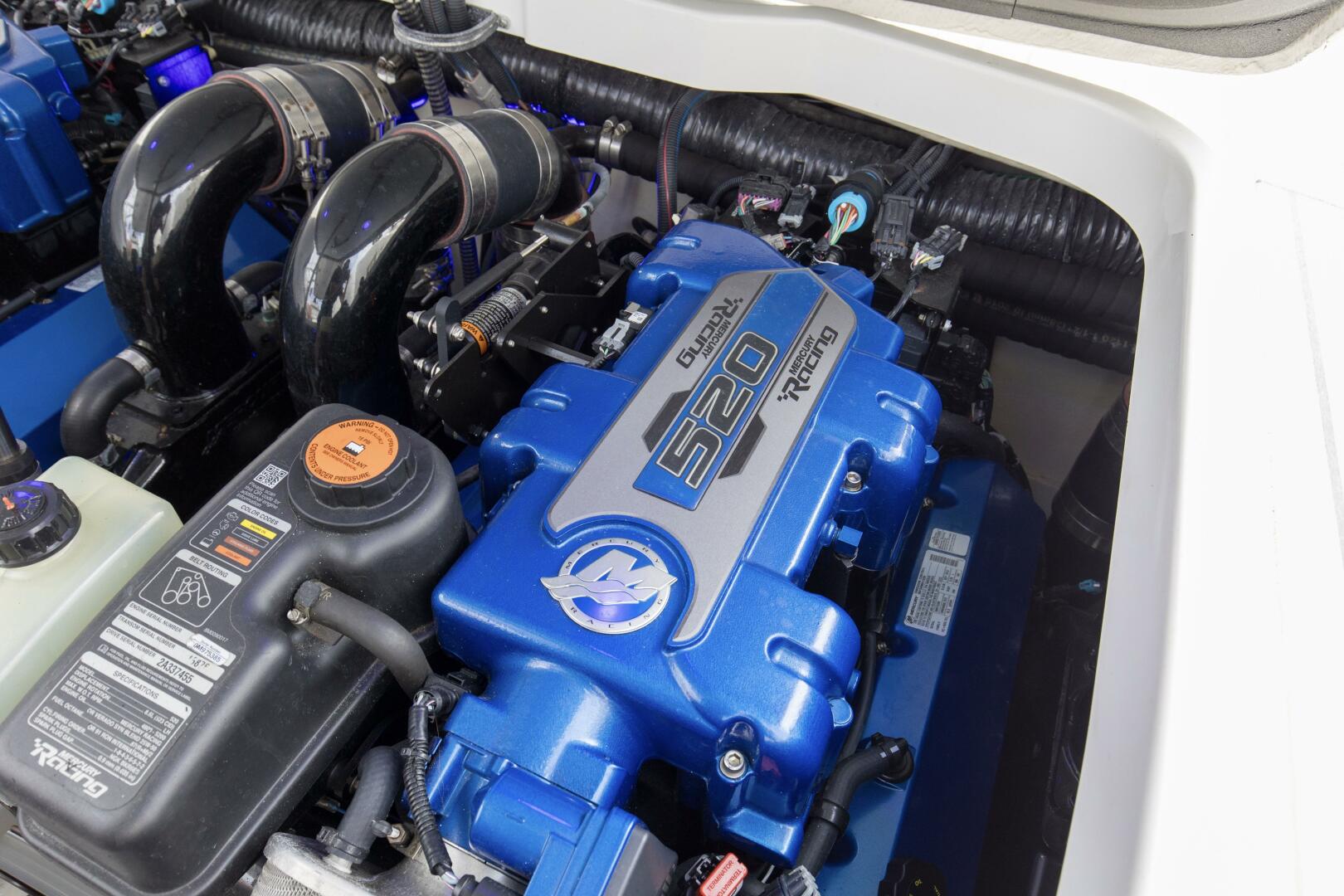 Slide: The Image of 2017 37 Formula 370 SS Bluebird Engine (2) - 5364798