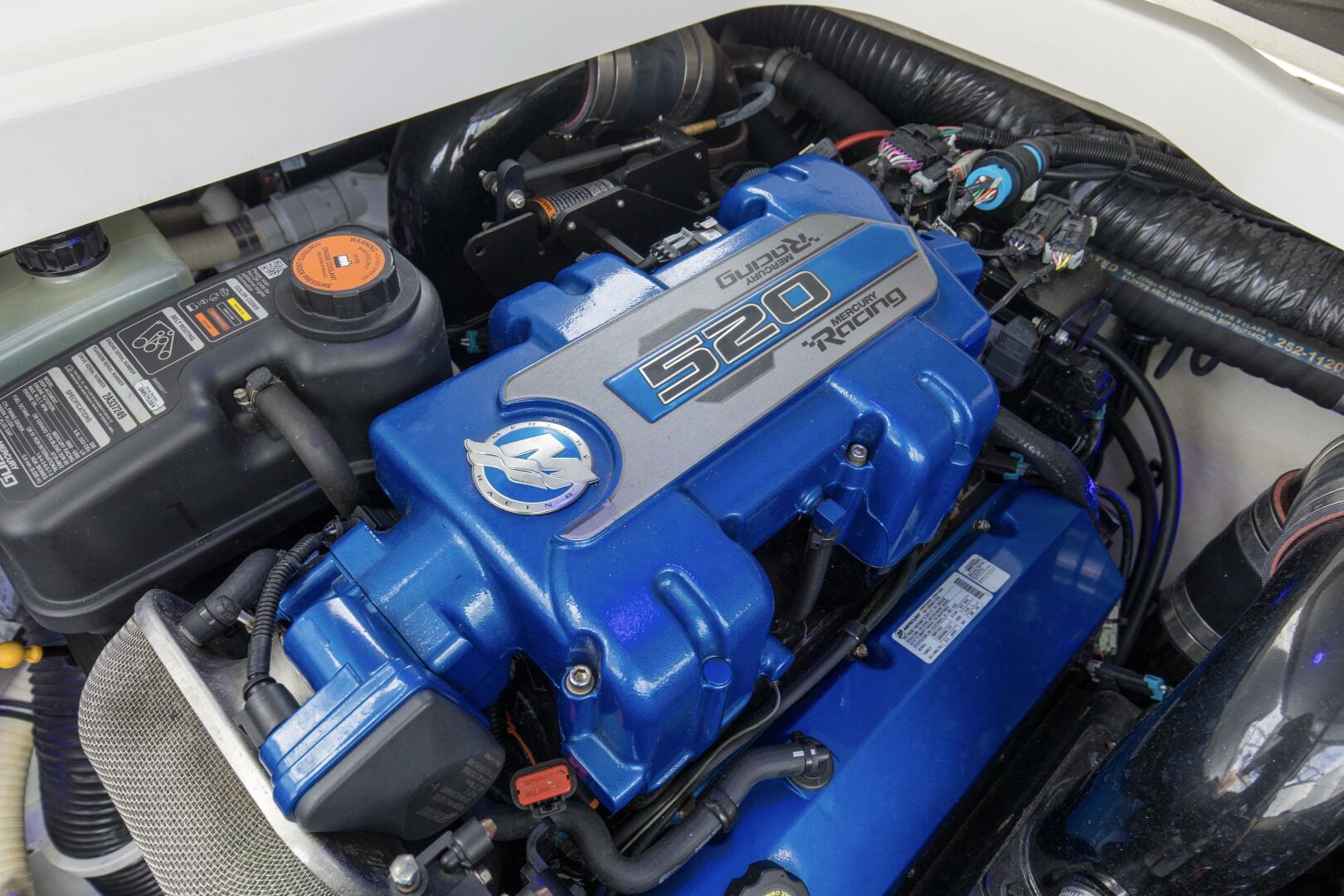 Slide: The Image of 2017 37 Formula 370 SS Bluebird Engine - 5364800