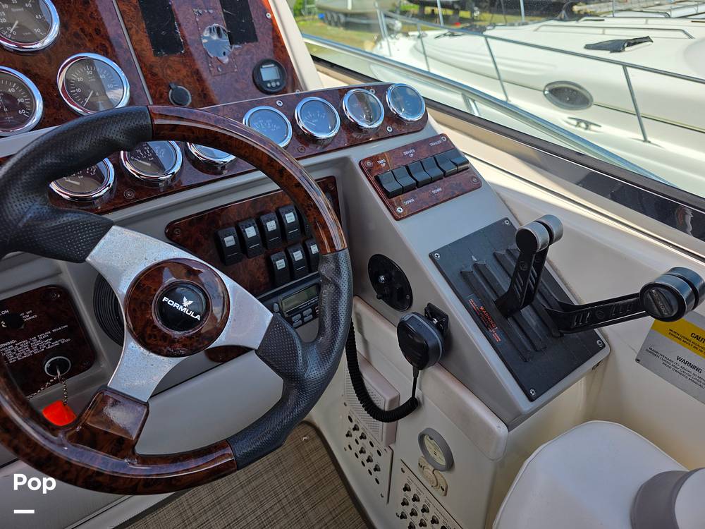 Slide: The Image of Formula 37 PC 2002 - 15350547