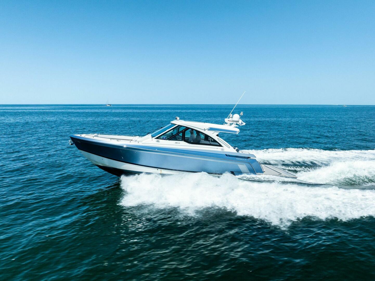 Slide: The Image of 2021 Formula 380SSX MOTORBOATIN  - 5326382