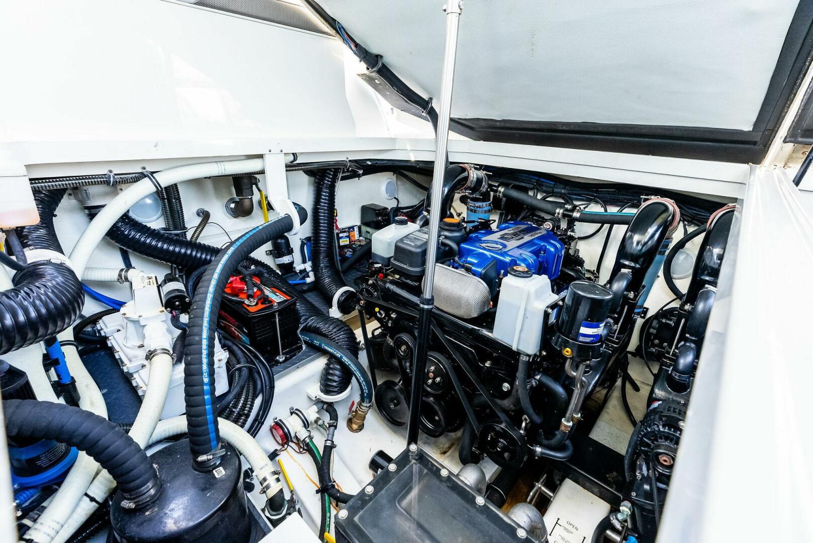 Slide: The Image of 2021 Formula 380SSX MOTORBOATIN  - 5326389