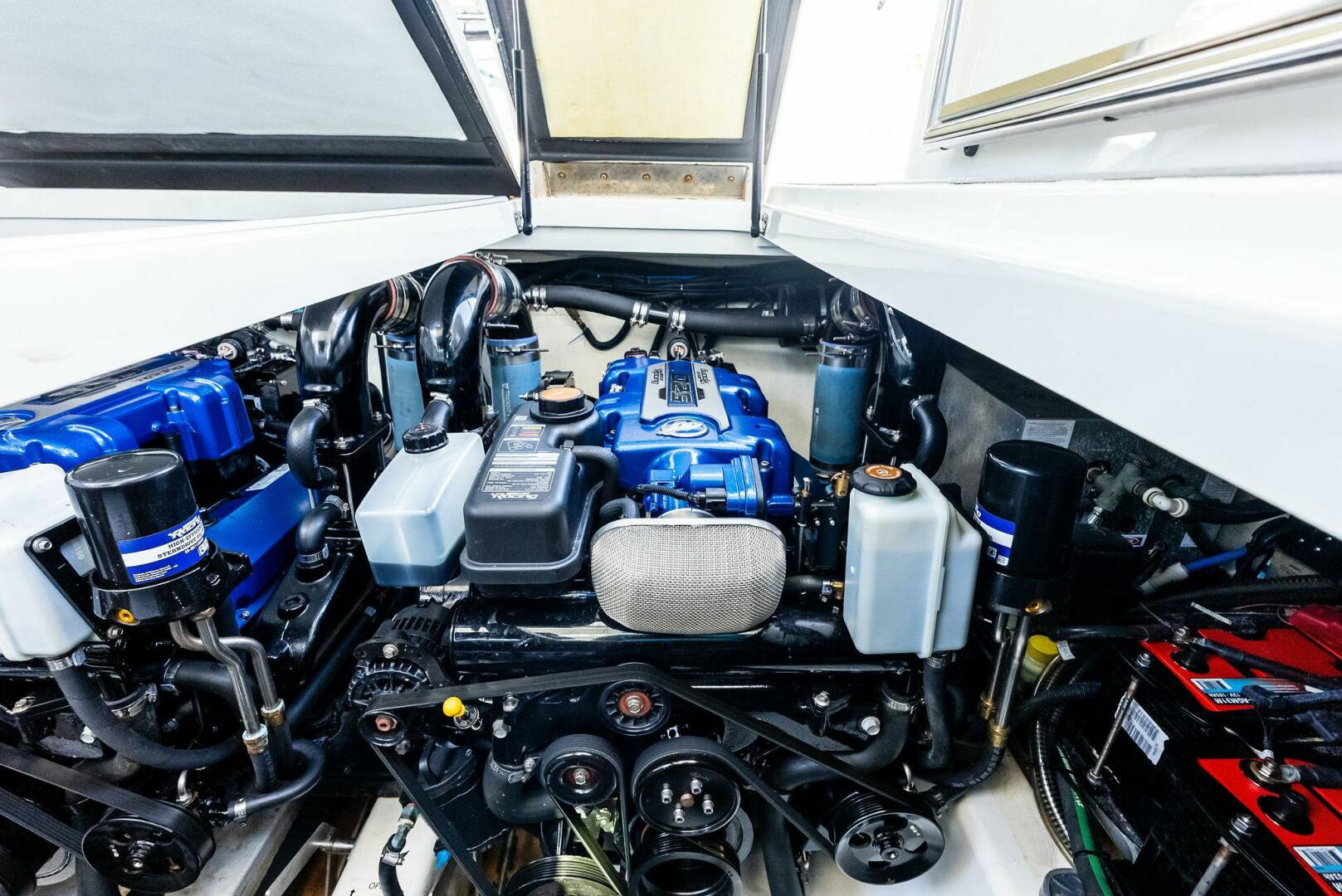 Slide: The Image of 2021 Formula 380SSX MOTORBOATIN  - 5326390
