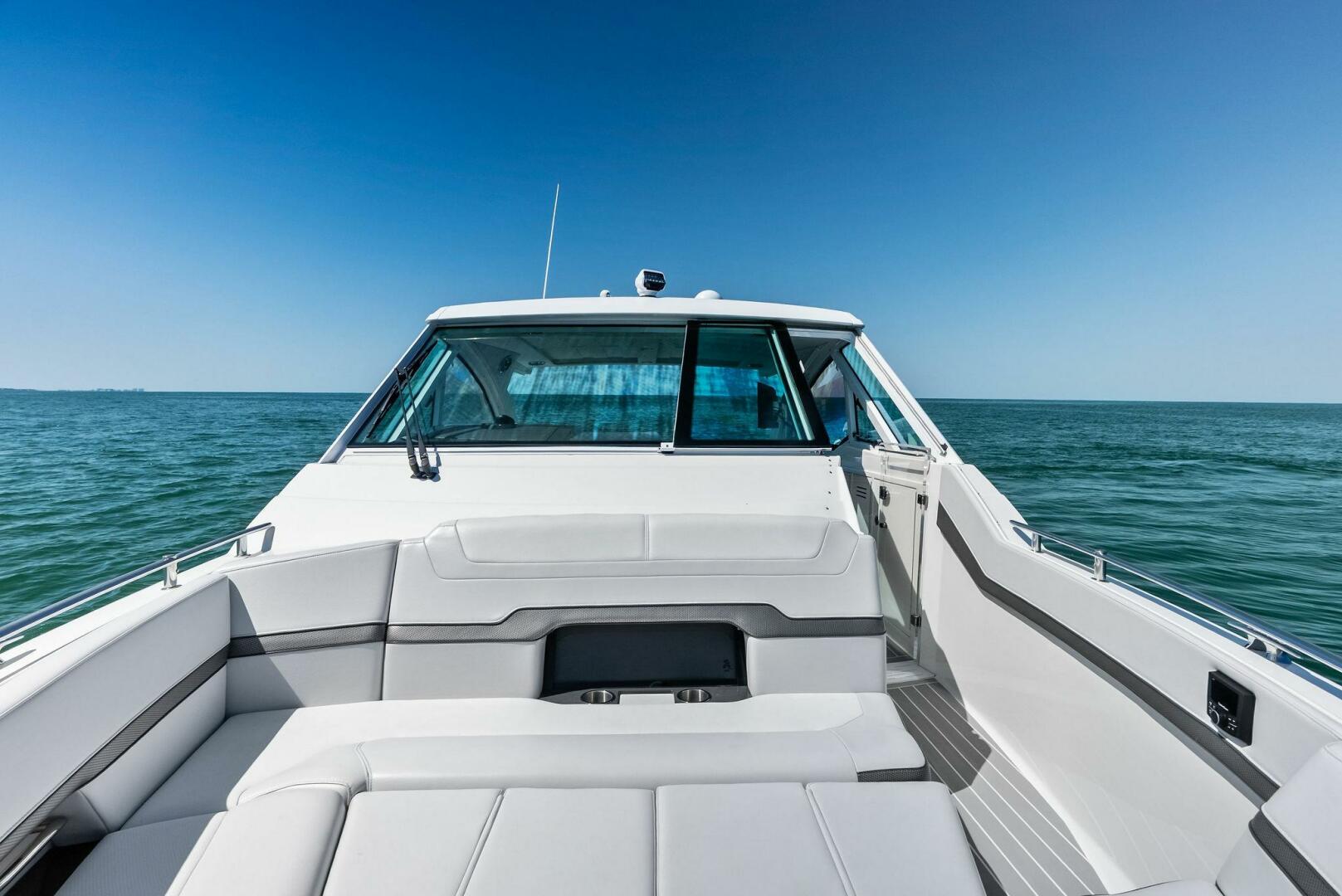 Slide: The Image of 2021 Formula 380SSX MOTORBOATIN  - 5326405