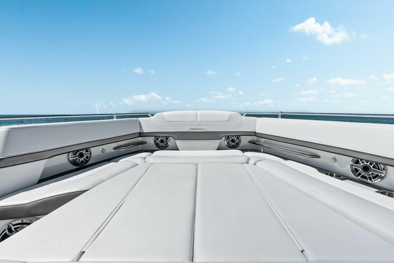 Slide: The Image of 2021 Formula 380SSX MOTORBOATIN  - 5326407