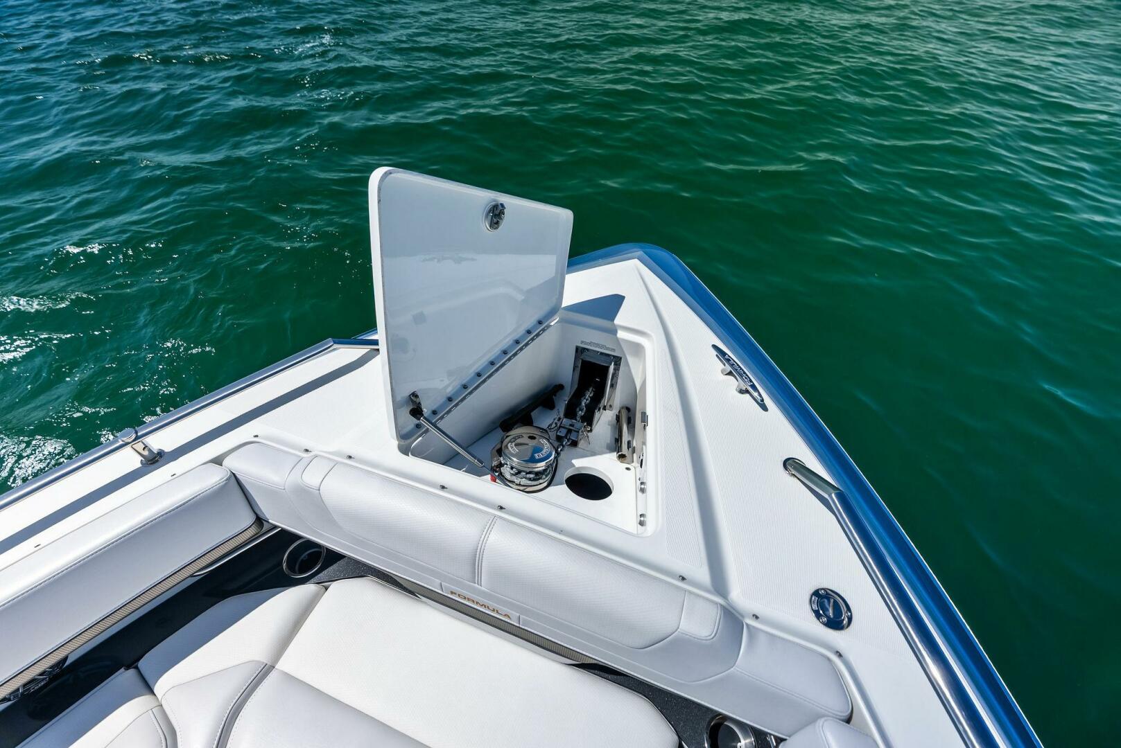 Slide: The Image of 2021 Formula 380SSX MOTORBOATIN  - 5326408