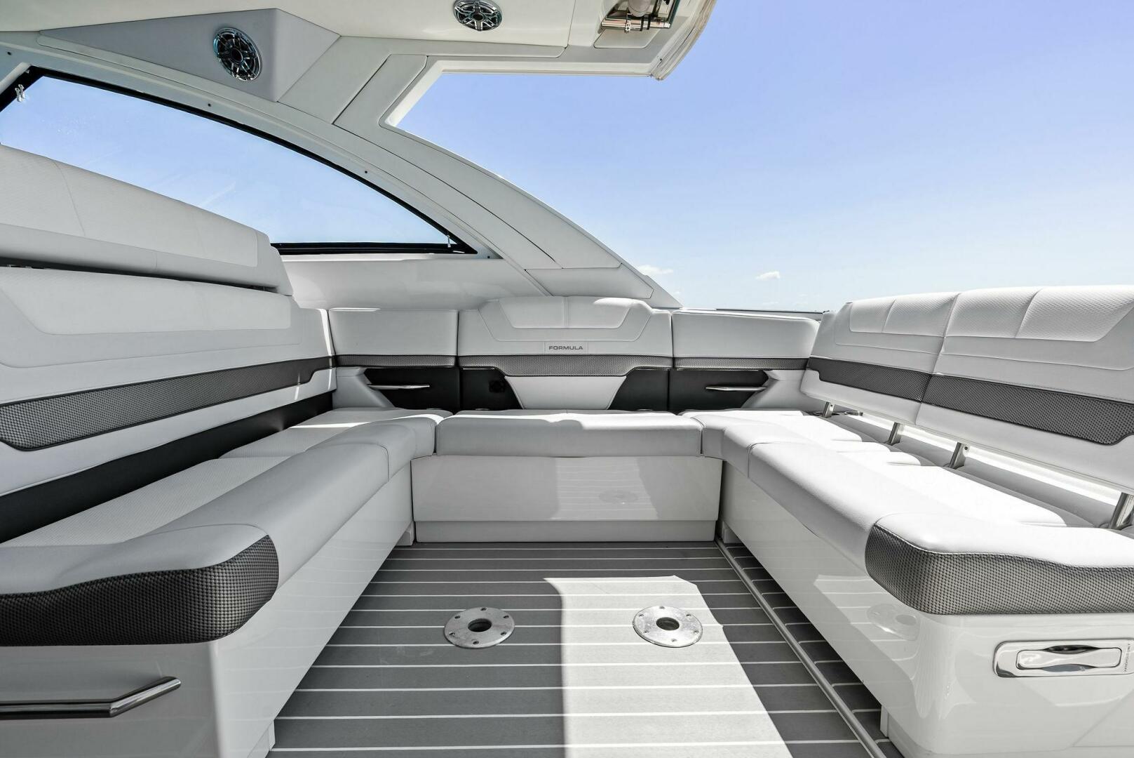 Slide: The Image of 2021 Formula 380SSX MOTORBOATIN  - 5326422