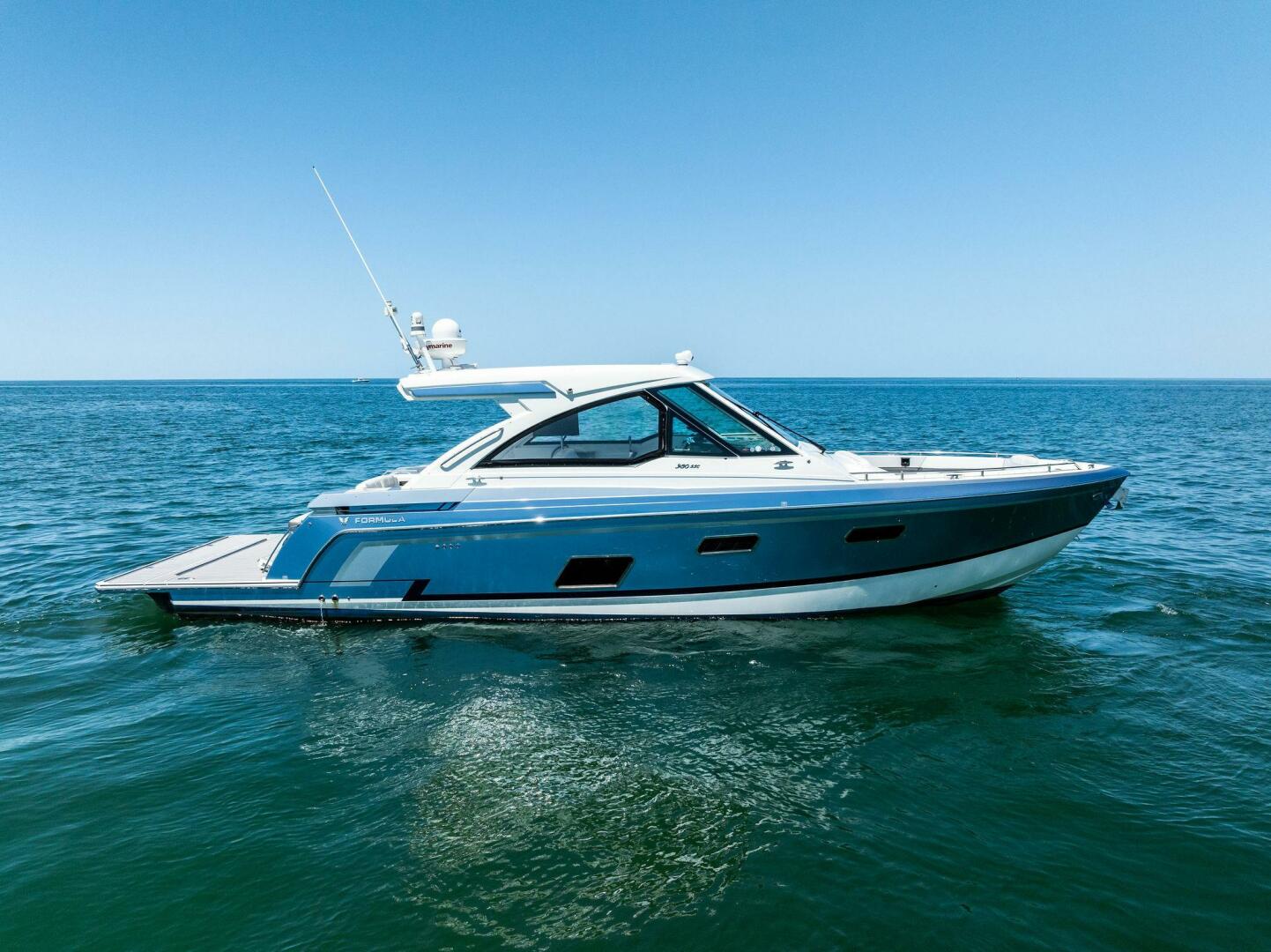 Slide: The Image of 2021 Formula 380SSX MOTORBOATIN Profile - 5326430