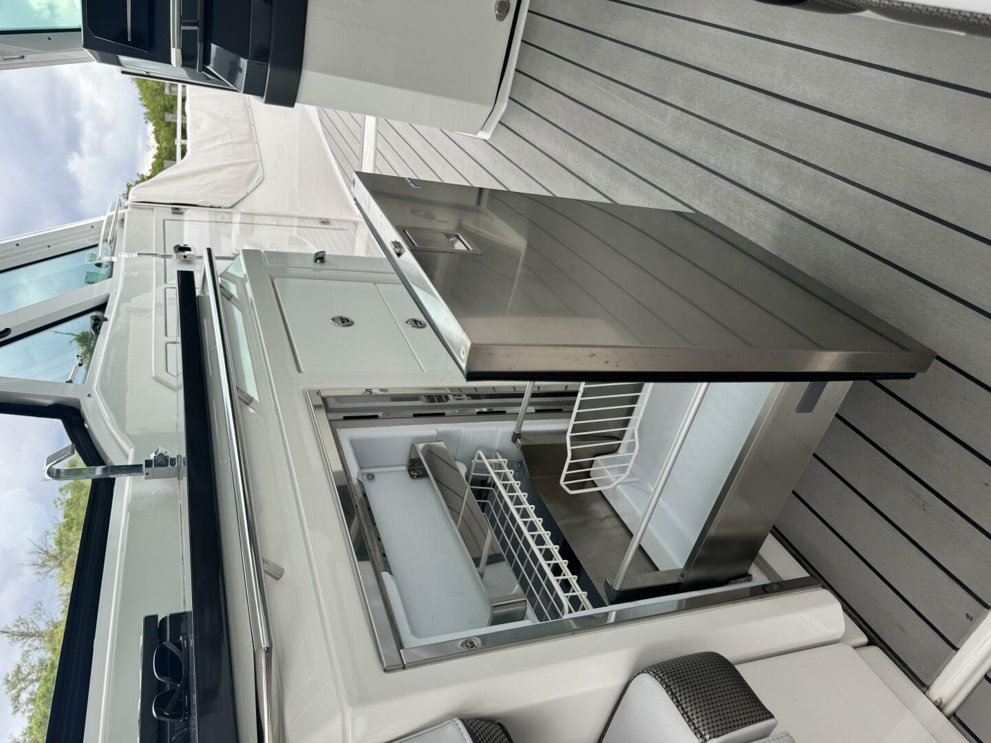 Slide: The Image of Formula 380 Super Sport Crossover OB 2021 - 4830705