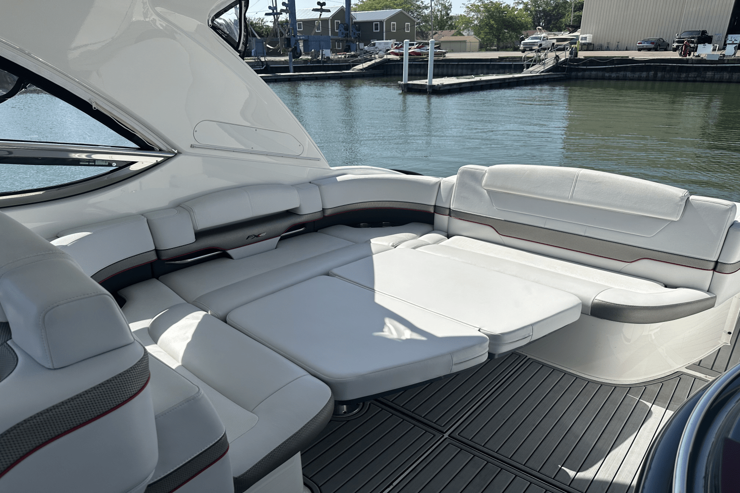 Slide: The Image of Formula 400 FX 2016 - 18