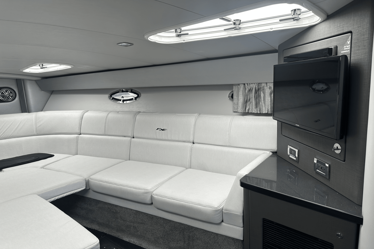 Slide: The Image of Formula 400 FX 2016 - 22