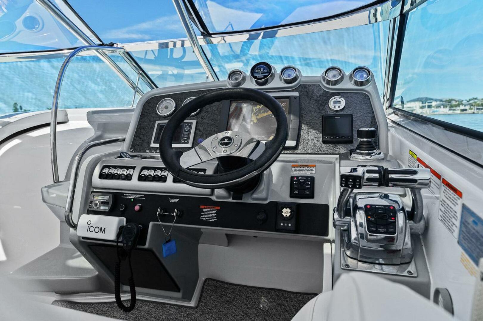 Slide: The Image of Formula 400 SS 2011 - 5136507