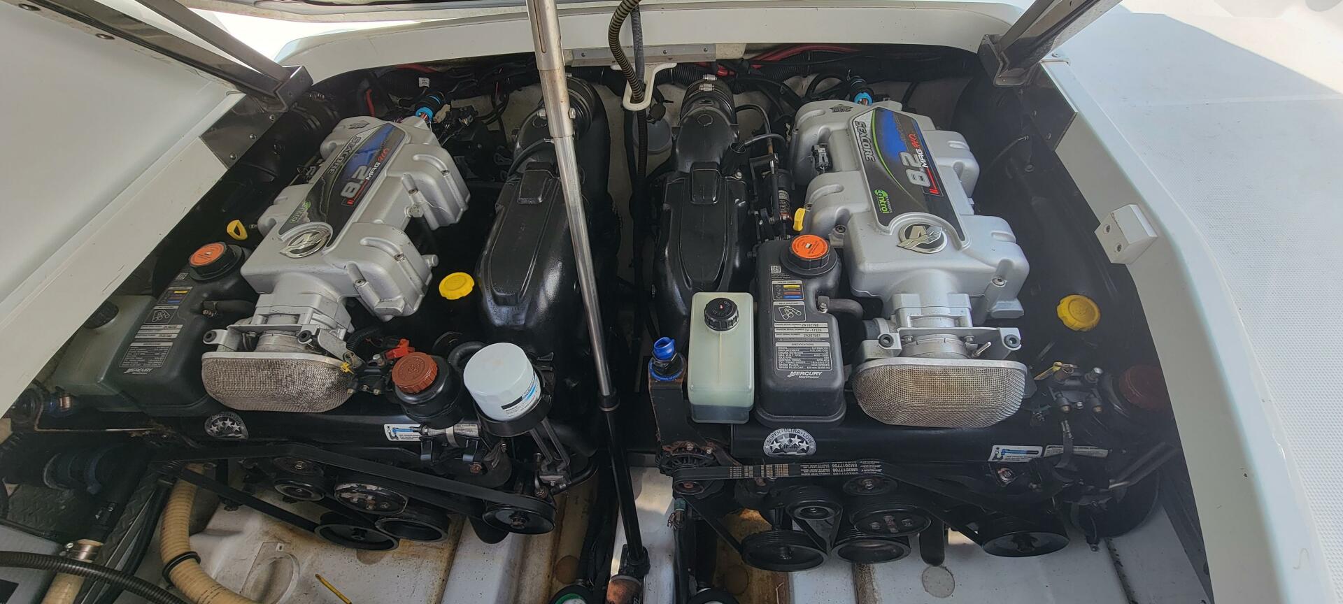 Slide: The Image of Formula 400 SS 2014 - 5105038
