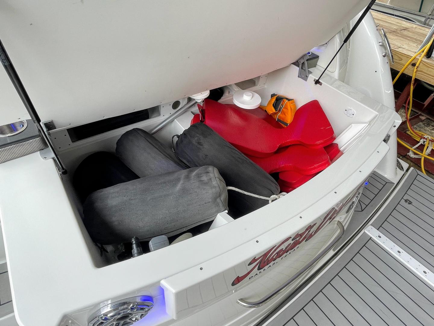 Slide: The Image of 2021 Formula 40 PC Nauti Dog II - 3472406