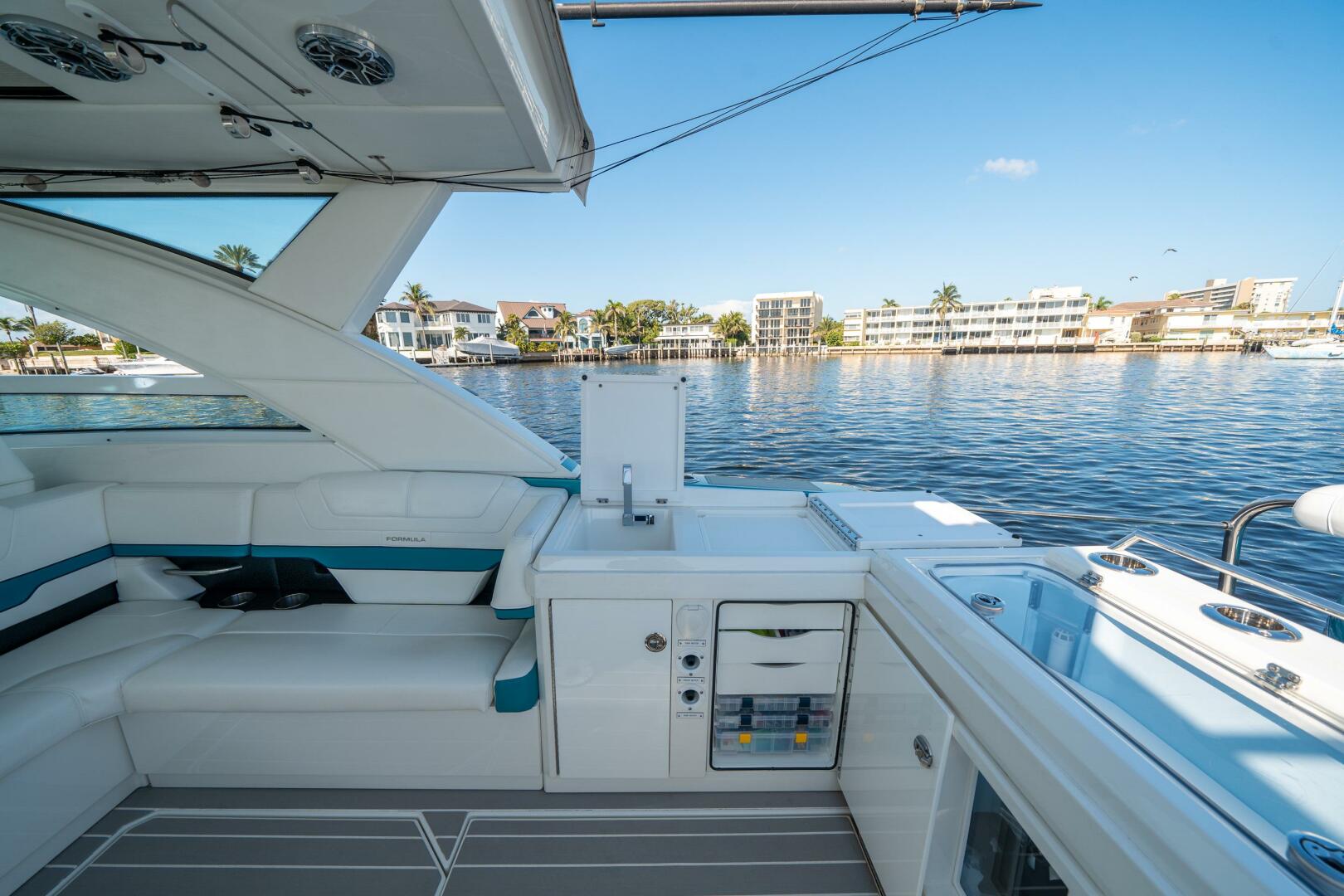 Slide: The Image of Formula 430 All Sport Crossover 2021 - 4615042