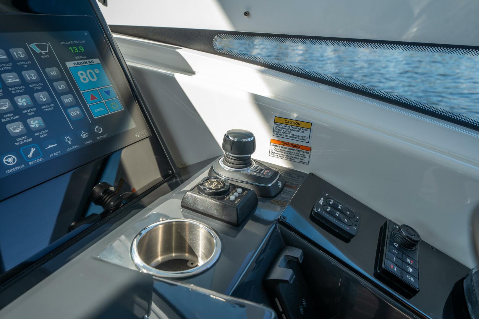 Slide: The Image of Formula 430 All Sport Crossover 2021 - 4615065