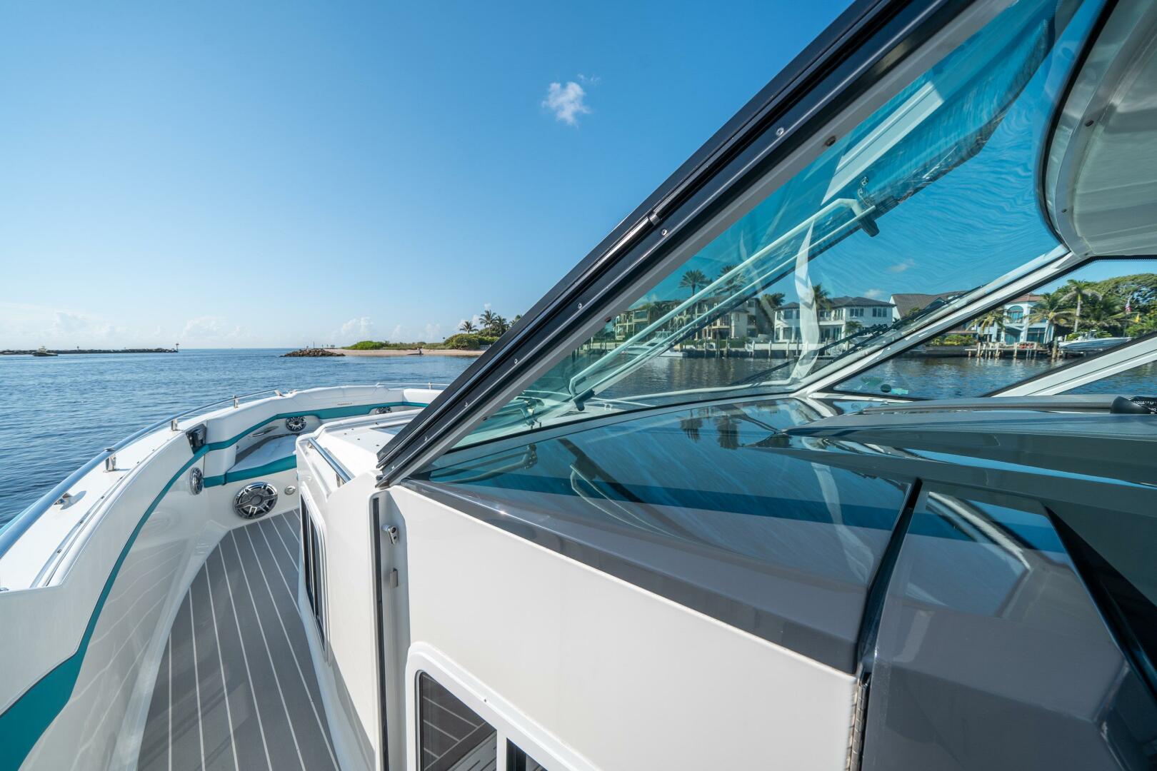 Slide: The Image of Formula 430 All Sport Crossover 2021 - 4615066