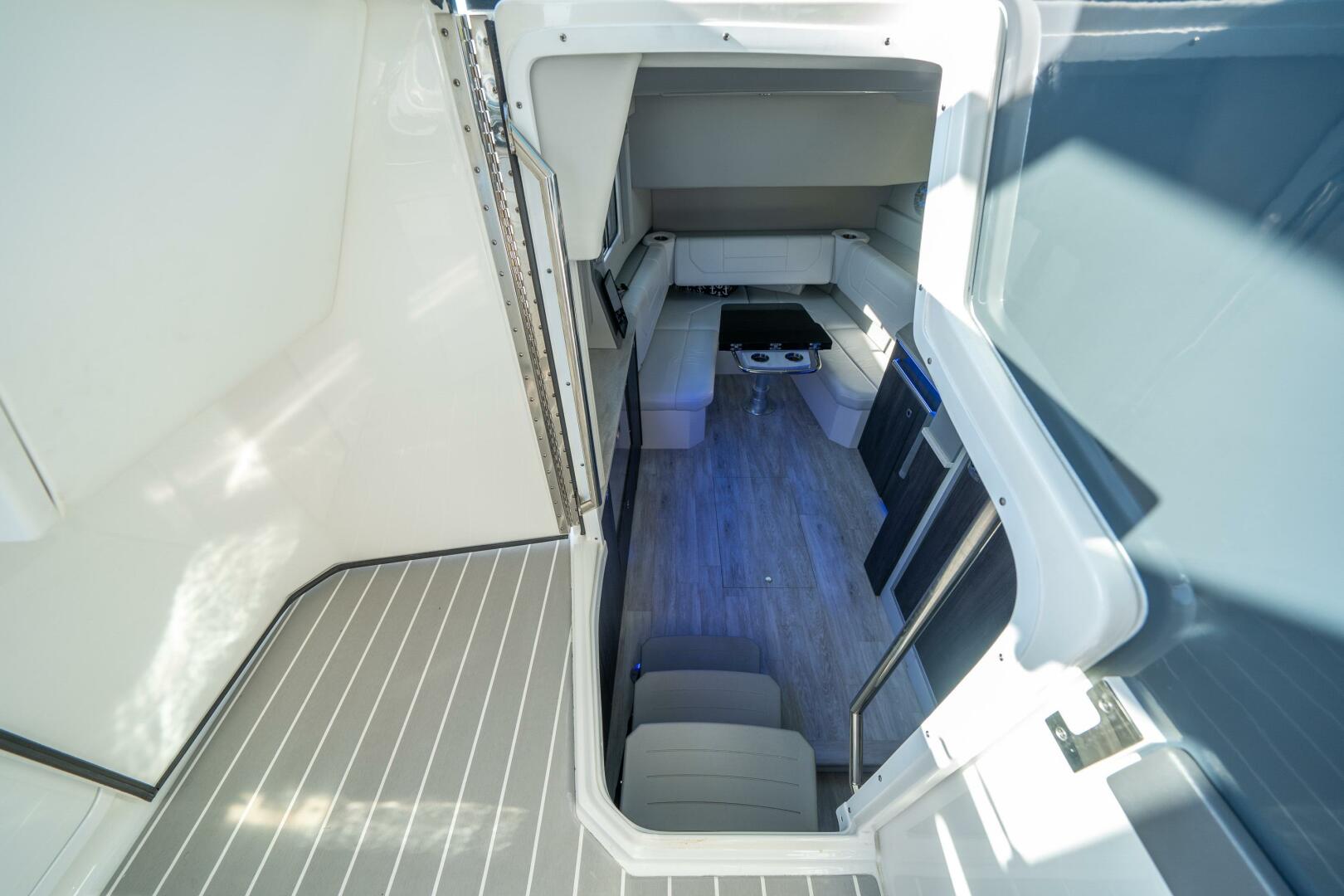 Slide: The Image of Formula 430 All Sport Crossover 2021 - 4615083