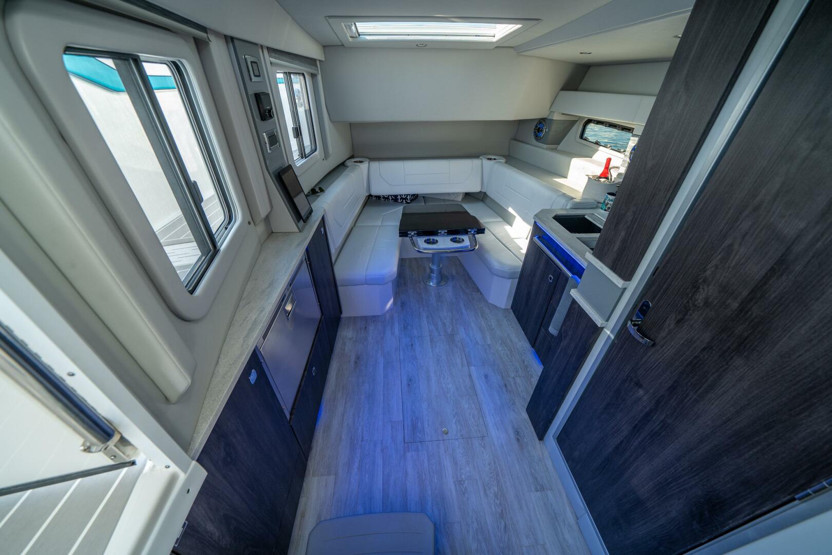 Slide: The Image of Formula 430 All Sport Crossover 2021 - 4615085