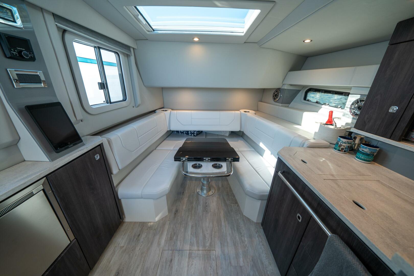 Slide: The Image of Formula 430 All Sport Crossover 2021 - 4615092