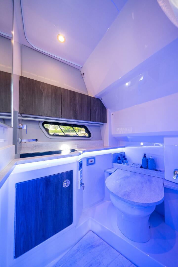 Slide: The Image of Formula 430 All Sport Crossover 2021 - 4615114