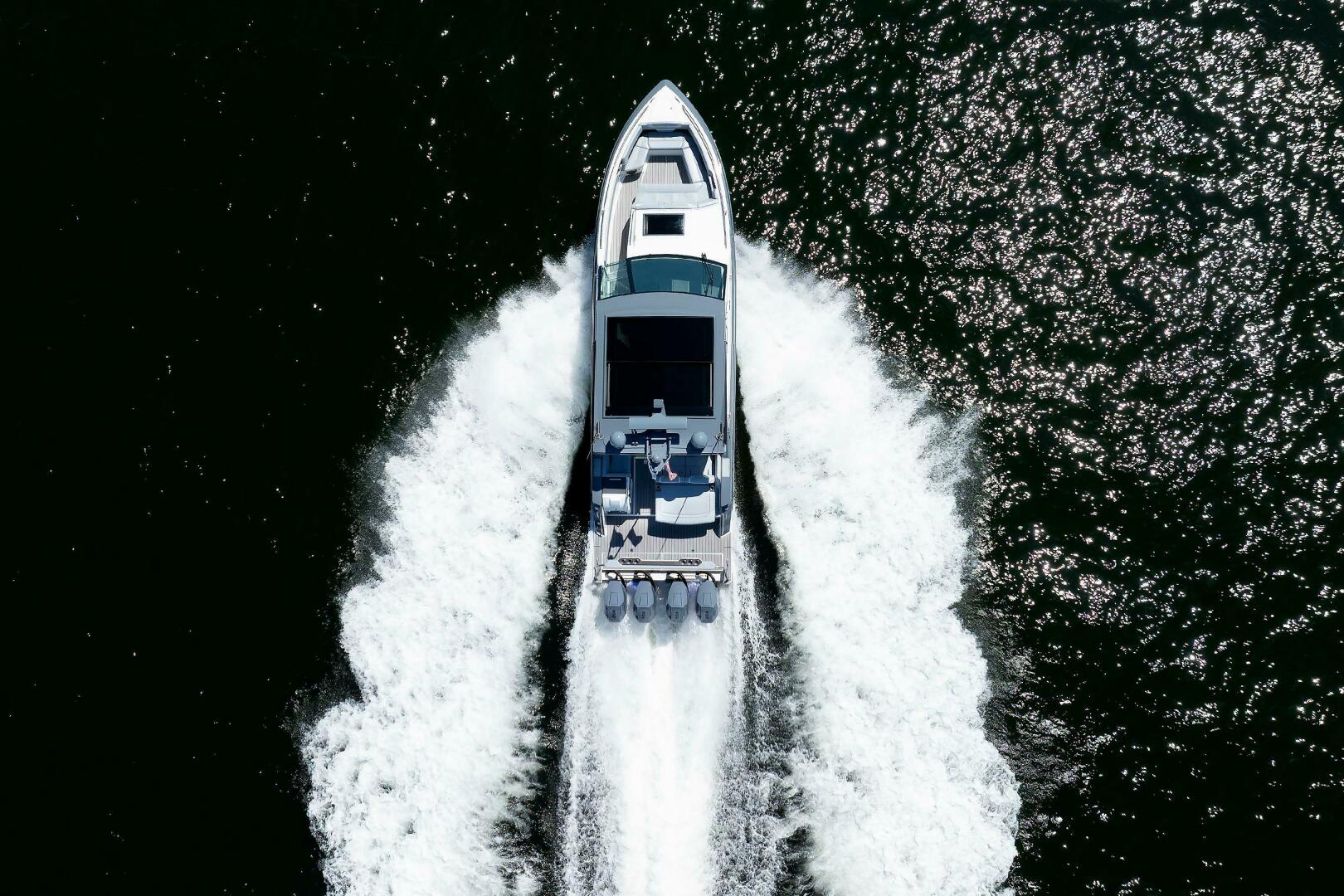 Slide: The Image of Formula 430 Super Sport Crossover 2024 - 5278795