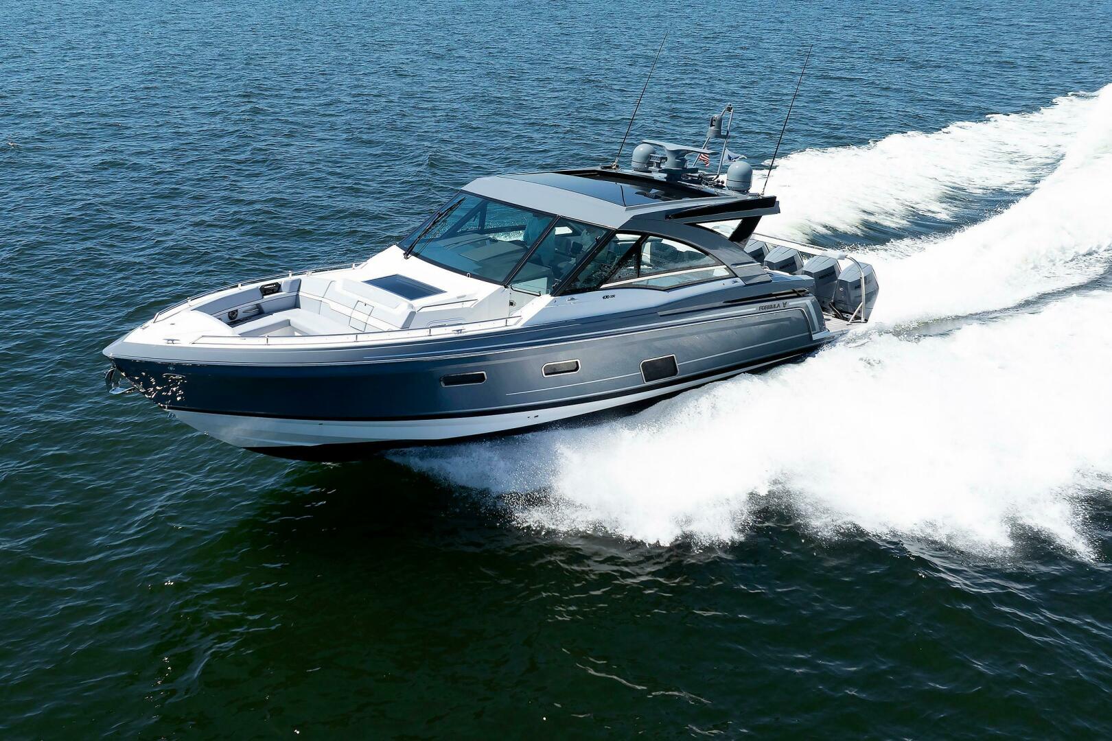 Slide: The Image of Formula 430 Super Sport Crossover 2024 - 5278796