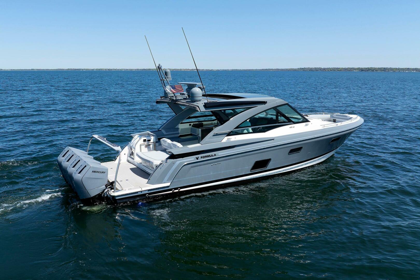 Slide: The Image of Formula 430 Super Sport Crossover 2024 - 5278799