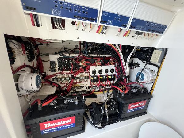 Slide: The Image of Electrical system of a 2008 Fountain 34 CC boat with Duralast marine batteries. - 42