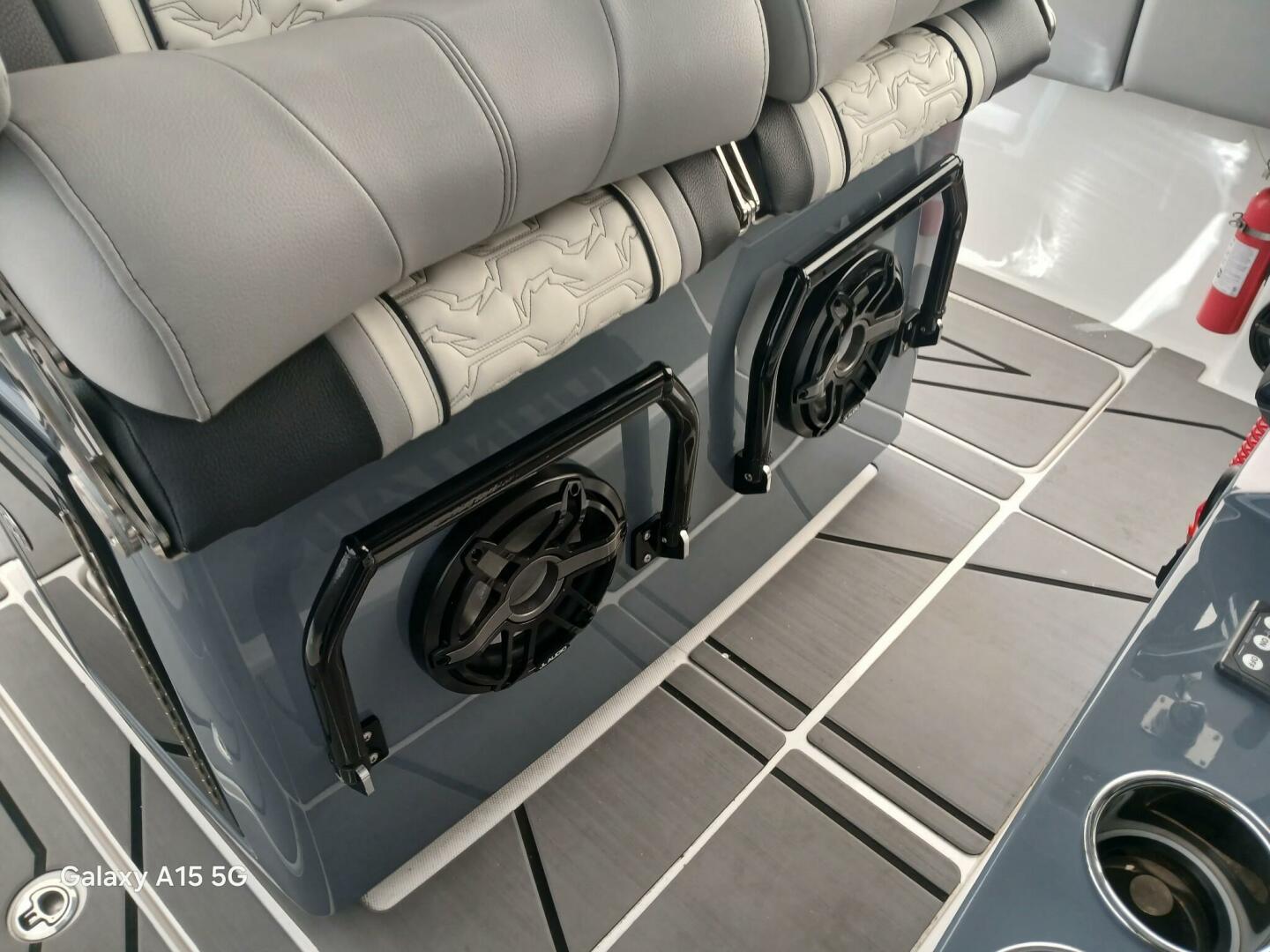 Slide: The Image of Fountain 38 2024 - 5114568