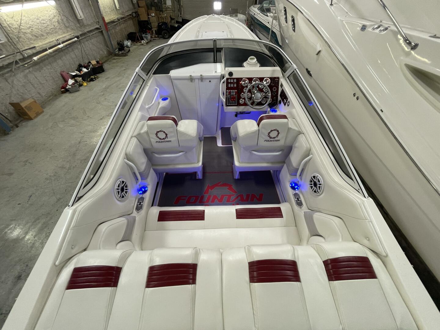 Slide: The Image of Fountain 38 Lightning 2000 - 4491535