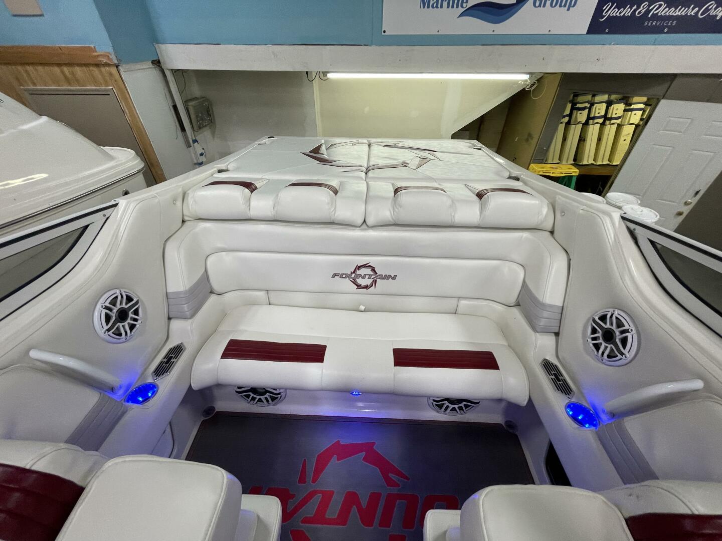 Slide: The Image of Fountain 38 Lightning 2000 - 4491547