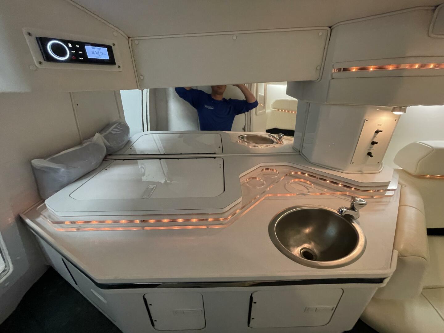 Slide: The Image of Fountain 38 Lightning 2000 - 4491556