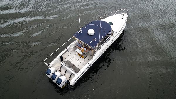 Slide: The Image of 2008 Fountain - Exterior profile on the water - 25