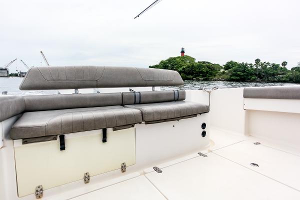 Slide: The Image of 2008 Fountain - Aft - 33