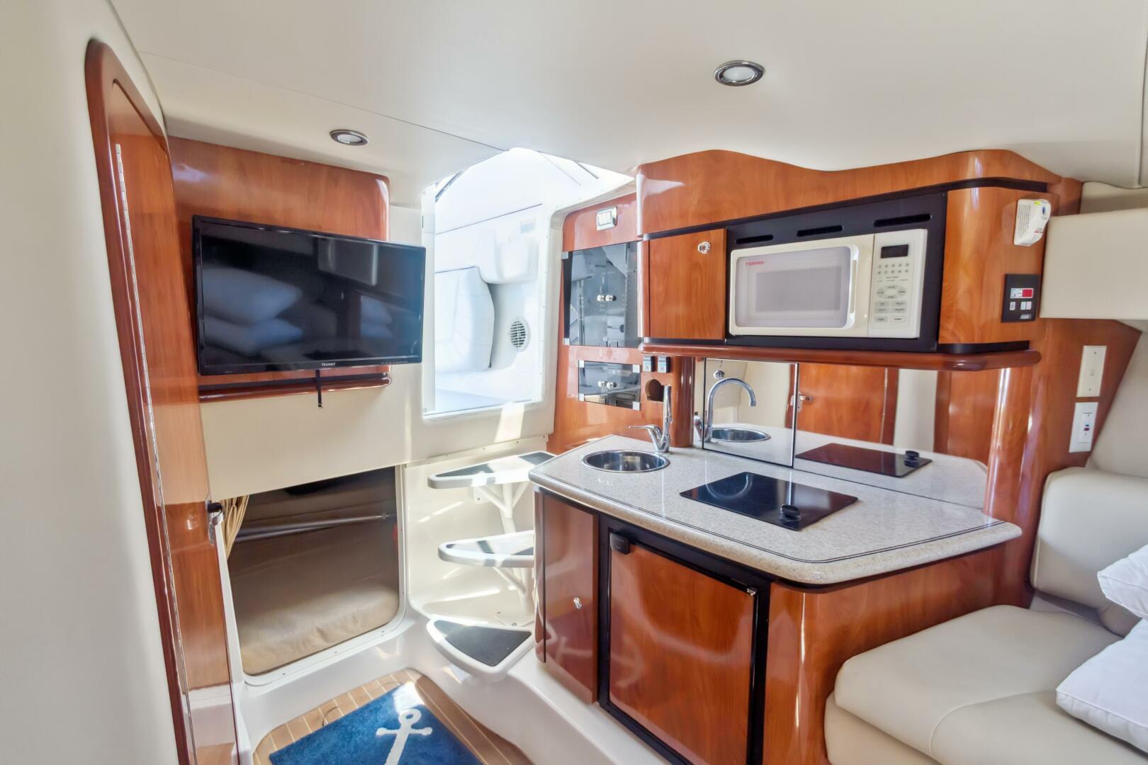 Slide: The Image of Fountain 38 Sport Cruiser 2008 - 5372081
