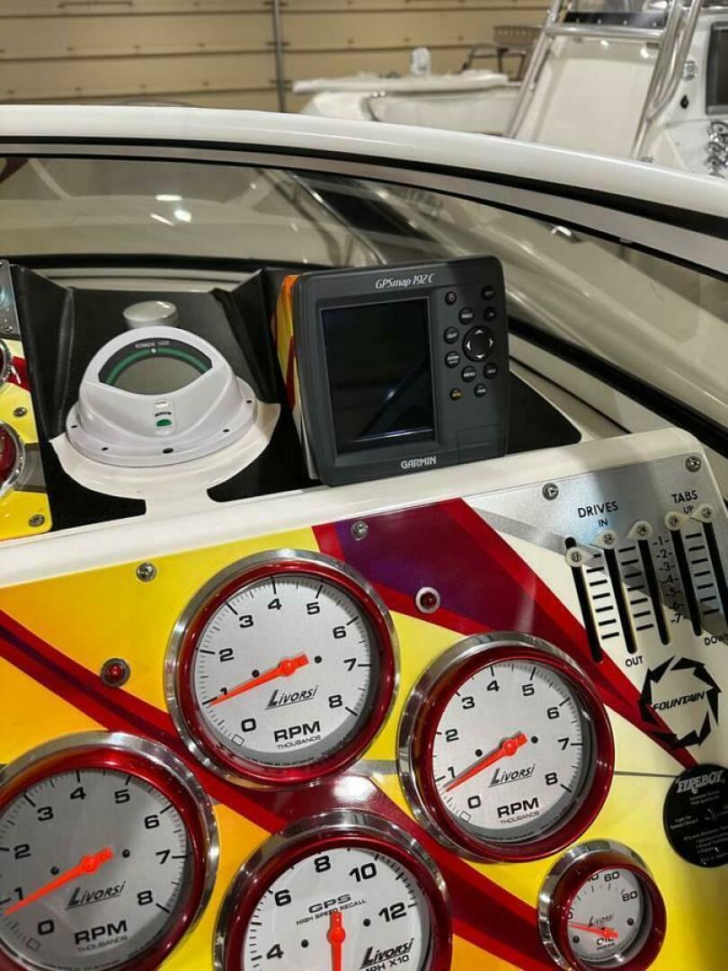 Slide: The Image of Fountain 47 Lightning 2006 - 5196963