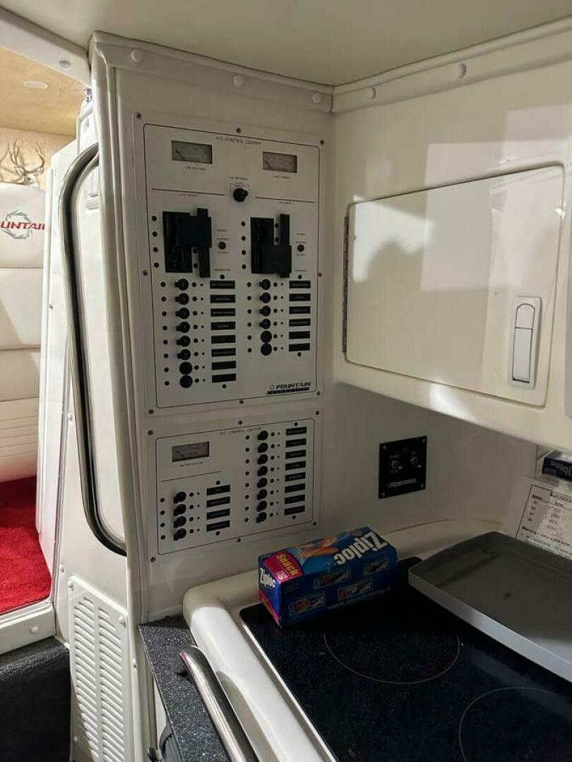 Slide: The Image of Fountain 47 Lightning 2006 - 5196966