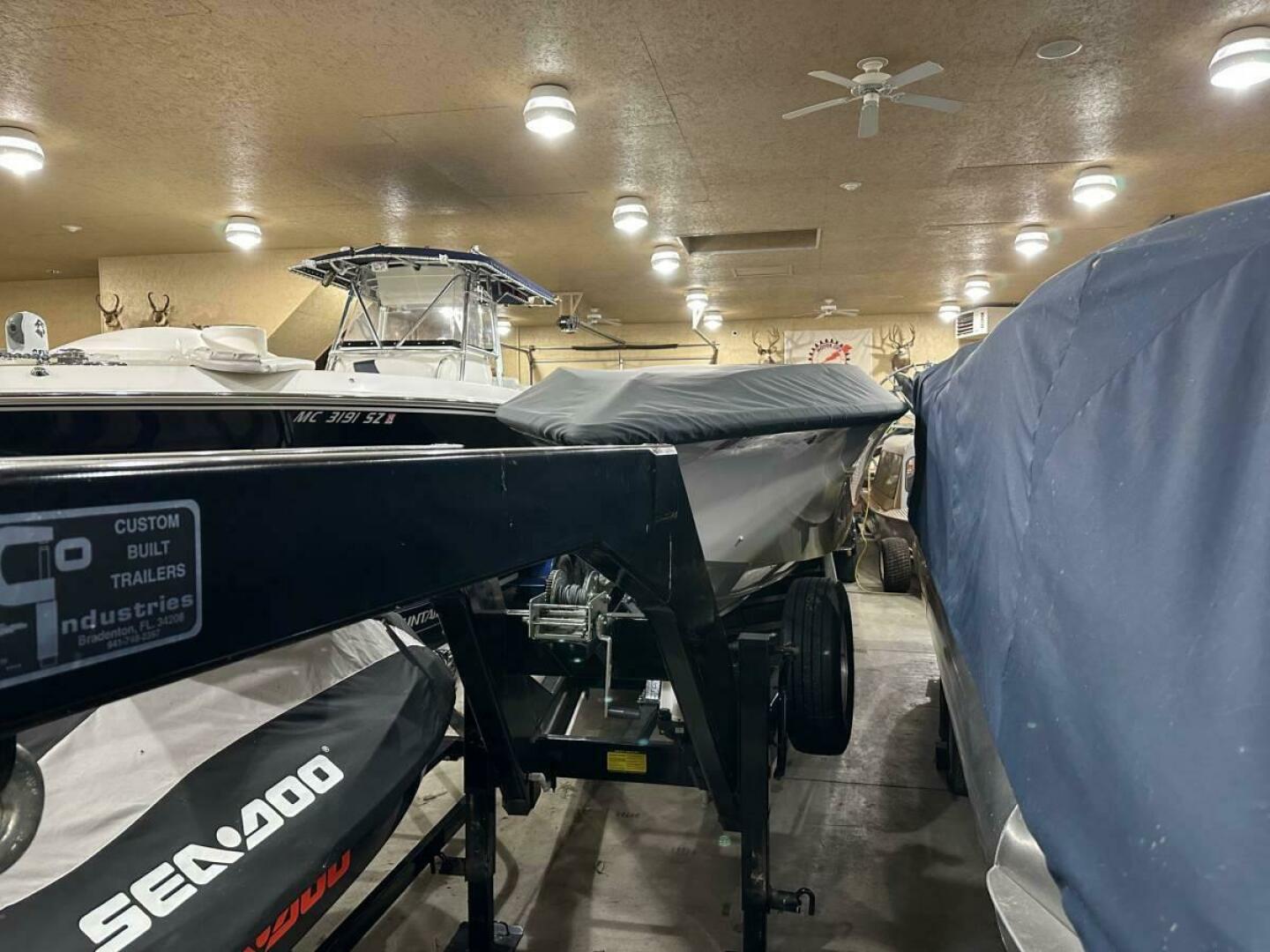 Slide: The Image of Fountain 47 Lightning 2006 - 5196971