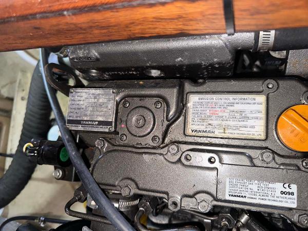 Slide: The Image of Yanmar engine in 1998 Fountaine Pajot Athena 38 catamaran, detailed view. - 34