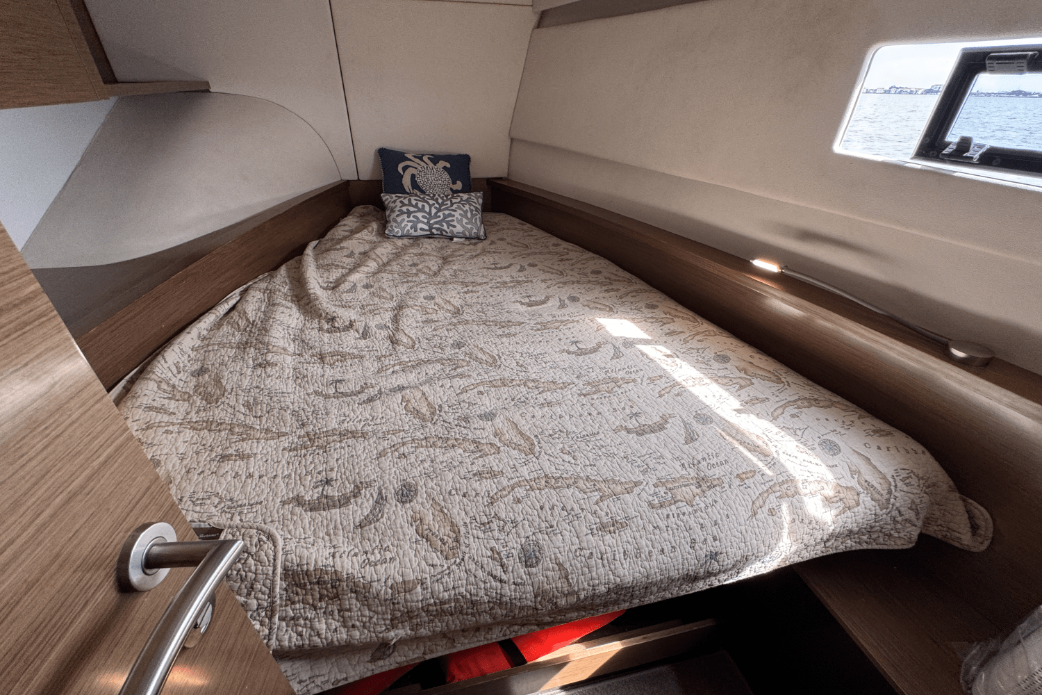 Slide: The Image of Fountaine Pajot MY 37 2015 - 47