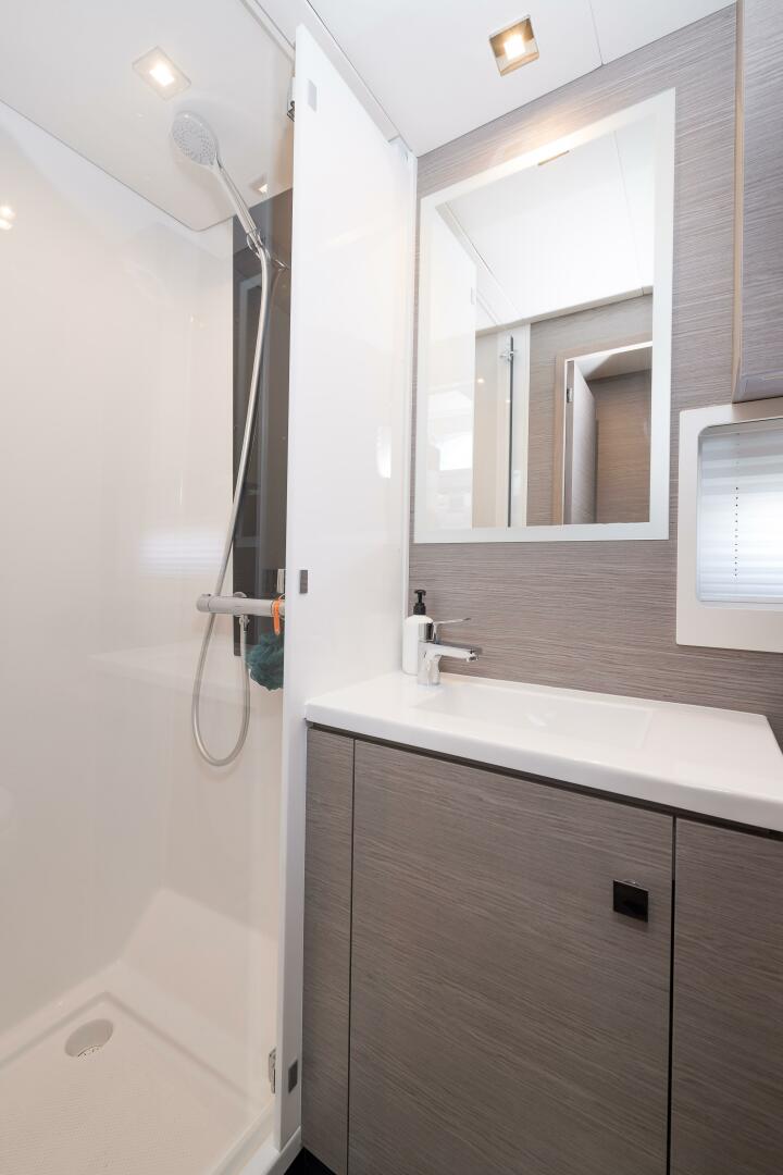 Slide: The Image of Fountaine Pajot MY6 2024 - 4491757