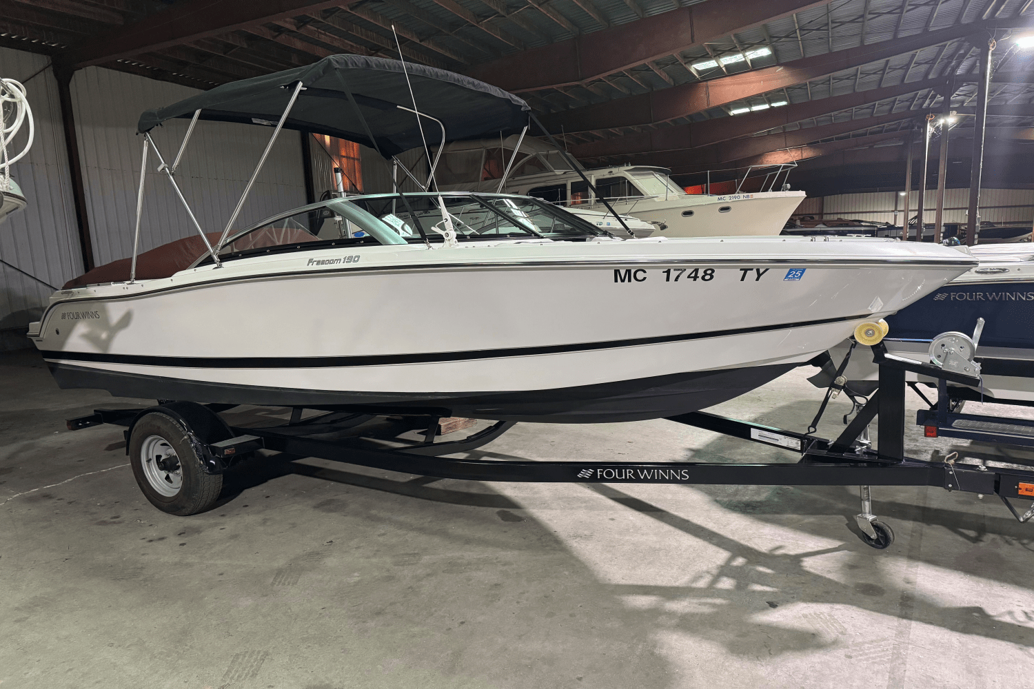 Slide: The Image of Four Winns 190 FREEDOM 2016 - 1