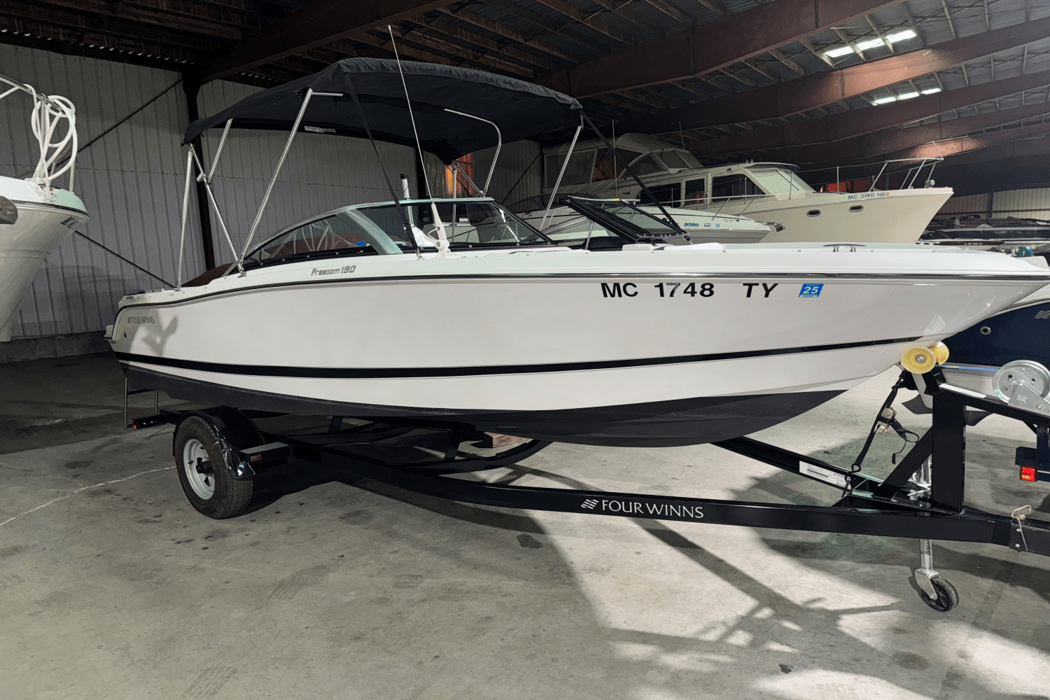 Slide: The Image of Four Winns 190 FREEDOM 2016 - 2