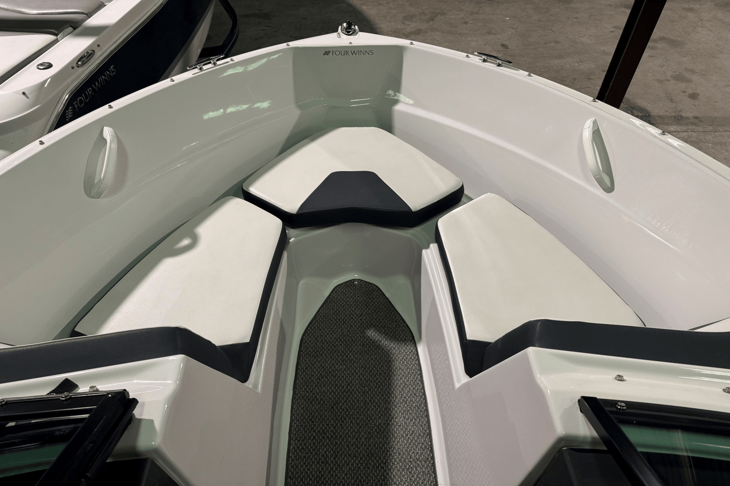 Slide: The Image of Four Winns 190 FREEDOM 2016 - 3