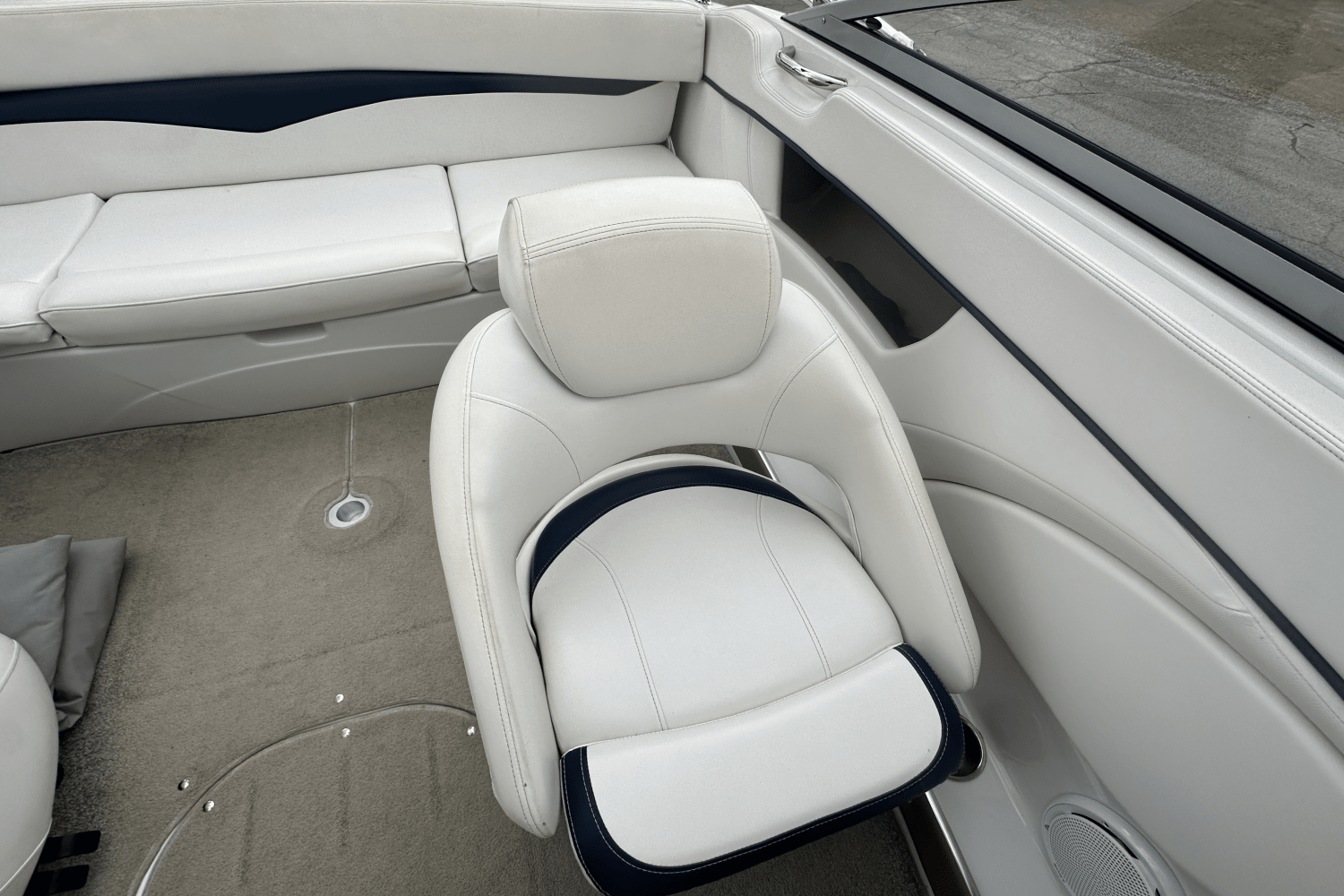 Slide: The Image of Four Winns 200SS 2010 - 12