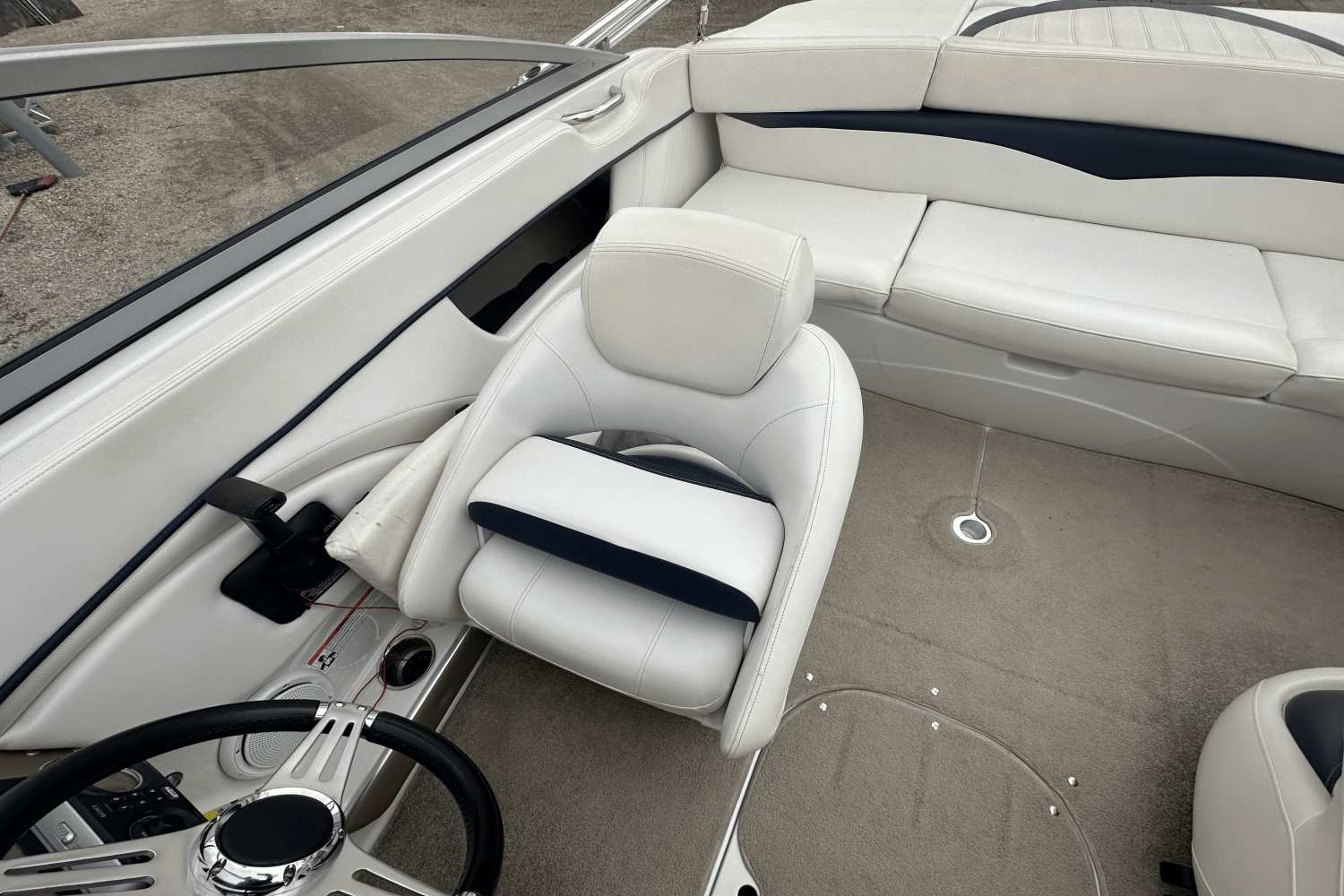 Slide: The Image of Four Winns 200SS 2010 - 14