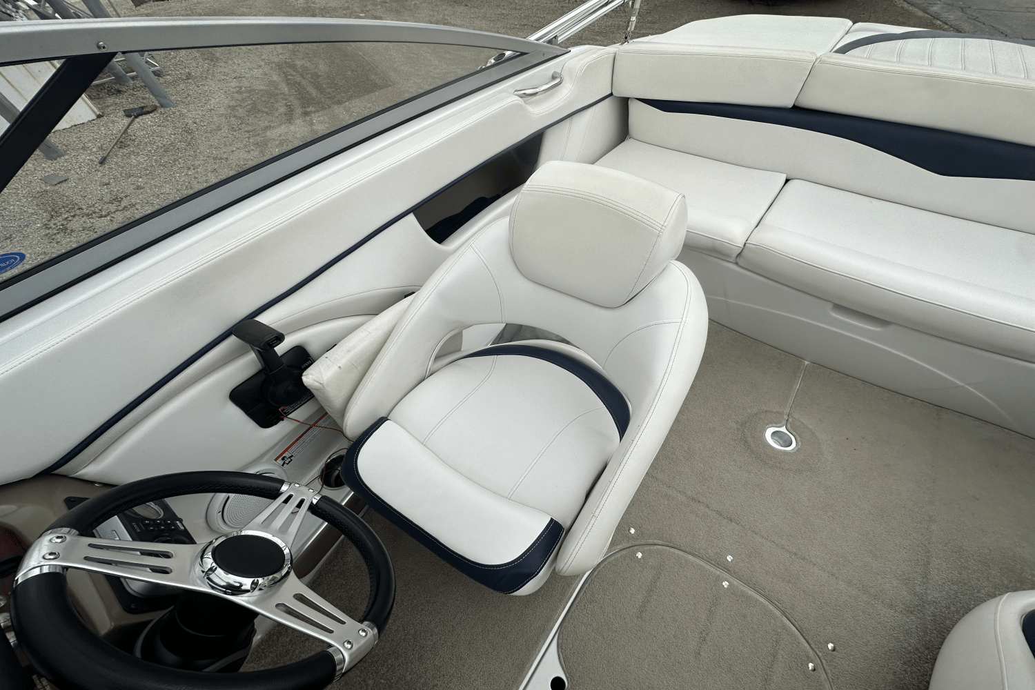 Slide: The Image of Four Winns 200SS 2010 - 15