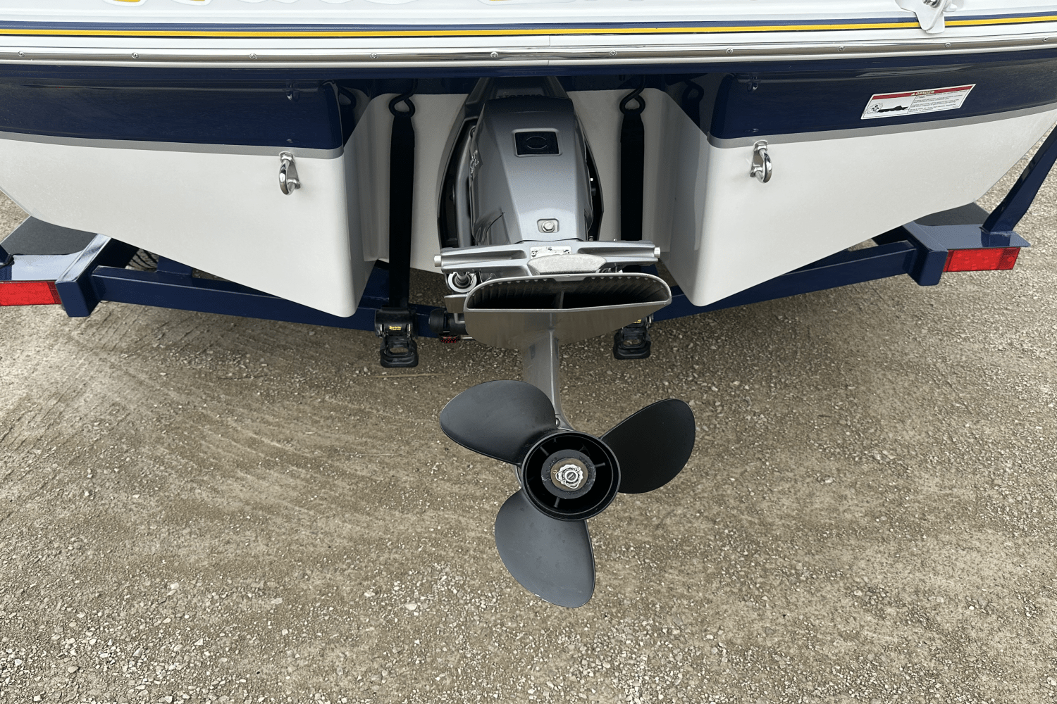 Slide: The Image of Four Winns 200SS 2010 - 5